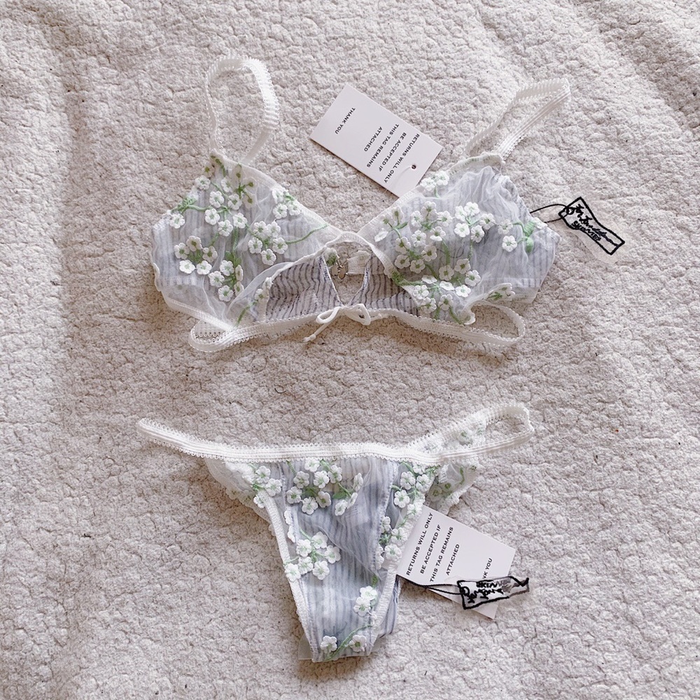 Pastille bralette and thong set